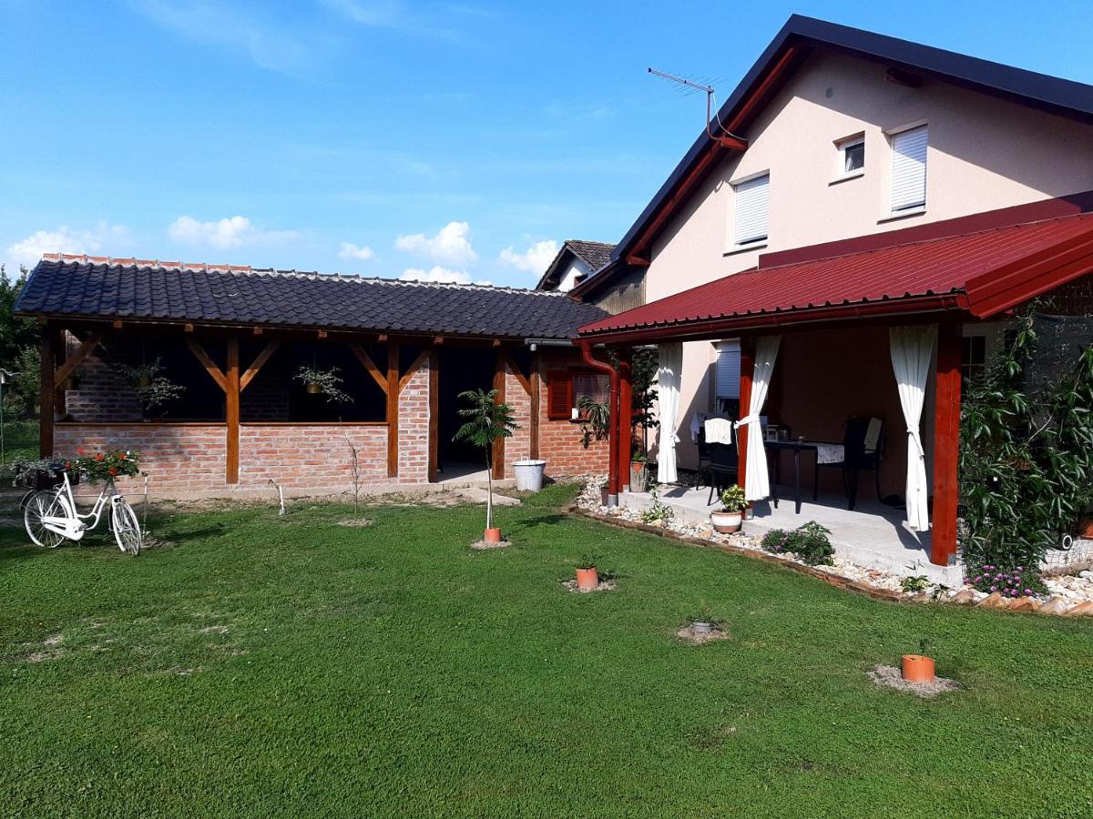 Studio Apartmani "Stimac" Garesnica Екстер'єр фото